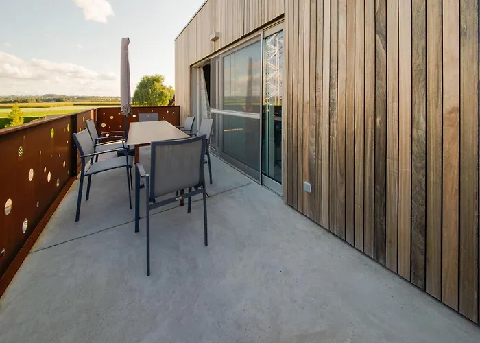 In Vise Near Town Richelle