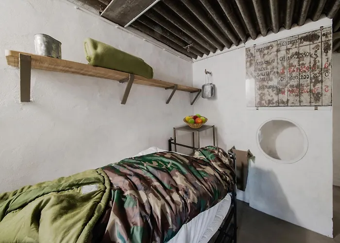 In Vise Near Town * Richelle